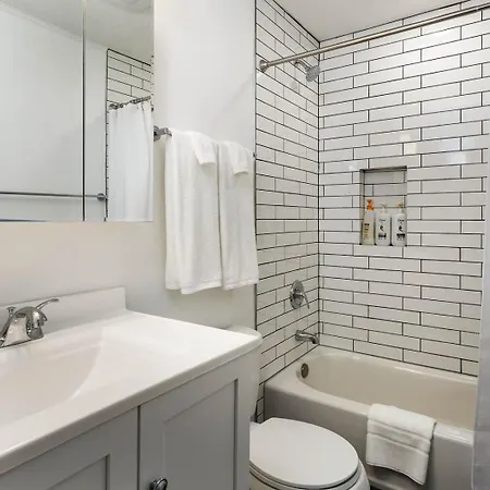 Hendo Hideaway A 2Bed/1Bath Apartment Hendersonville Exterior photo