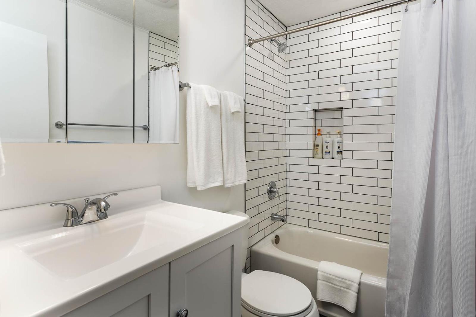 Hendo Hideaway A 2bed/1bath * Hendersonville